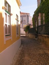 A street view in the old part of So Martinho do Porto